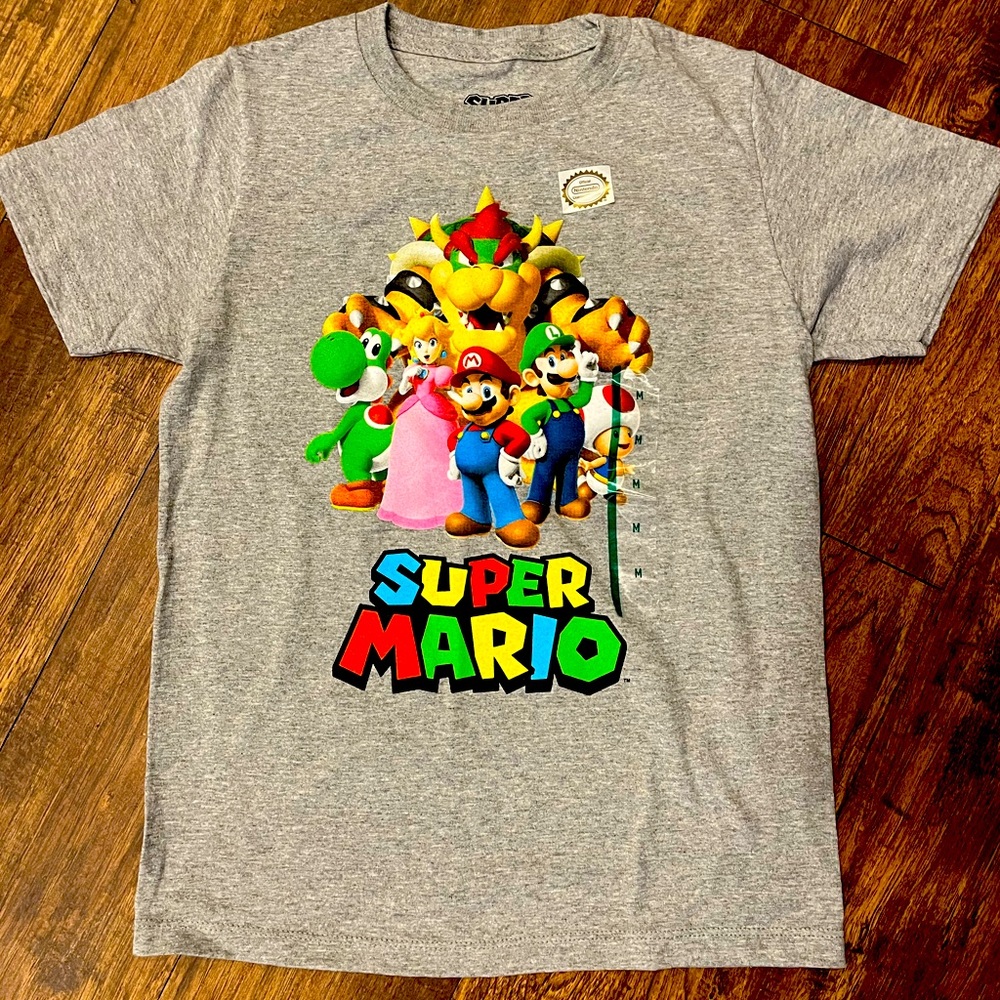 Mario Brothers shirt - boy medium sized
